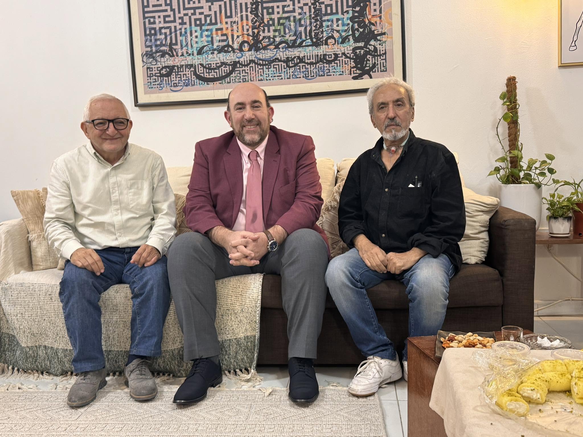 مع الشاعر حسان عزت